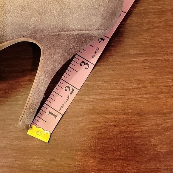 Steven taupe suede pumps 9.5 - Picture 7 of 8